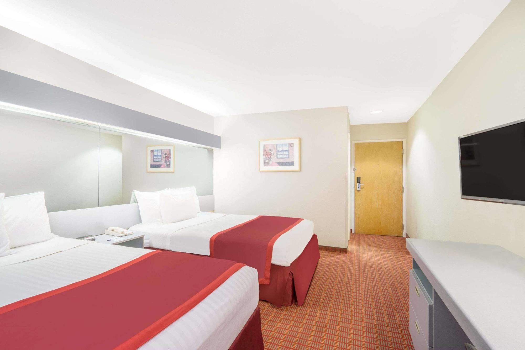 Microtel Inn & Suites By Wyndham Chattanooga/Near Hamilton P Exterior photo