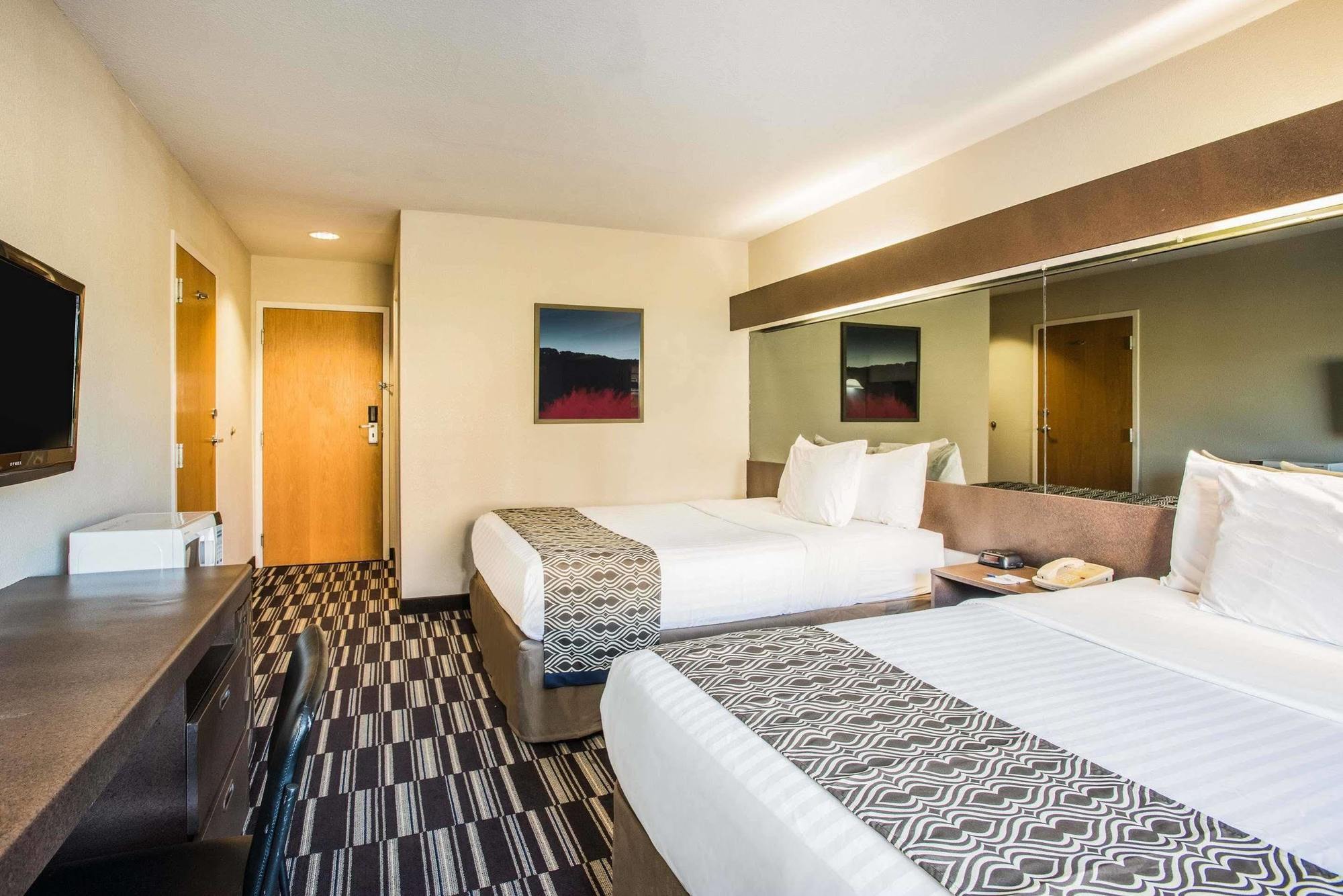 Microtel Inn & Suites By Wyndham Chattanooga/Near Hamilton P Exterior photo
